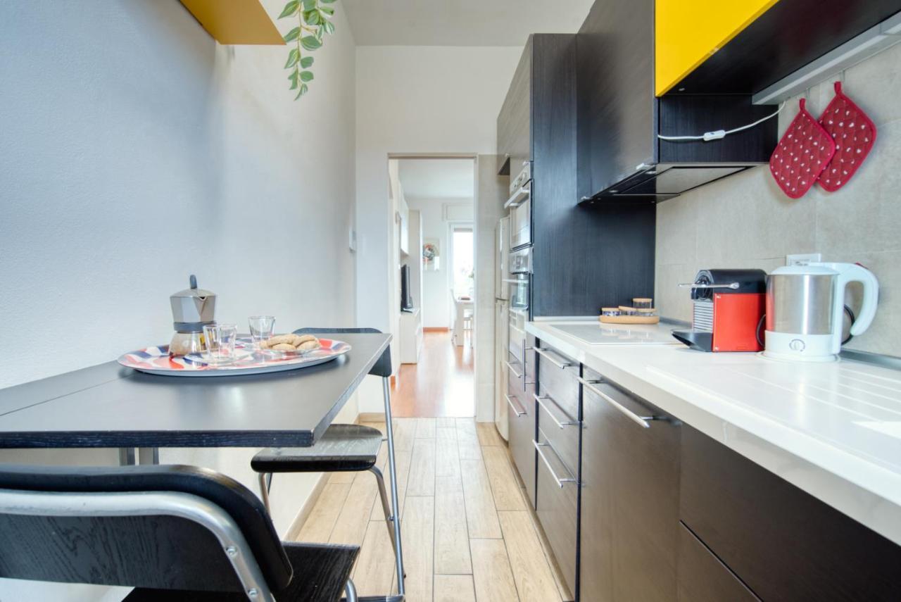 Caseospitali - Casa Park View, Ampio Trilocale Per Famiglie Sul Parco Milan Luaran gambar