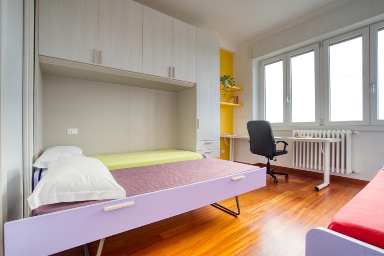 Caseospitali - Casa Park View, Ampio Trilocale Per Famiglie Sul Parco Milan Luaran gambar