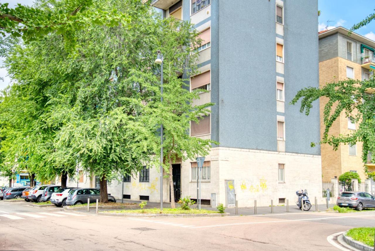Caseospitali - Casa Park View, Ampio Trilocale Per Famiglie Sul Parco Milan Luaran gambar